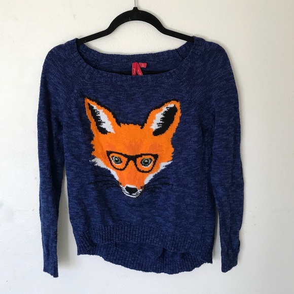 Sweaters - Cute Fox Sweater!